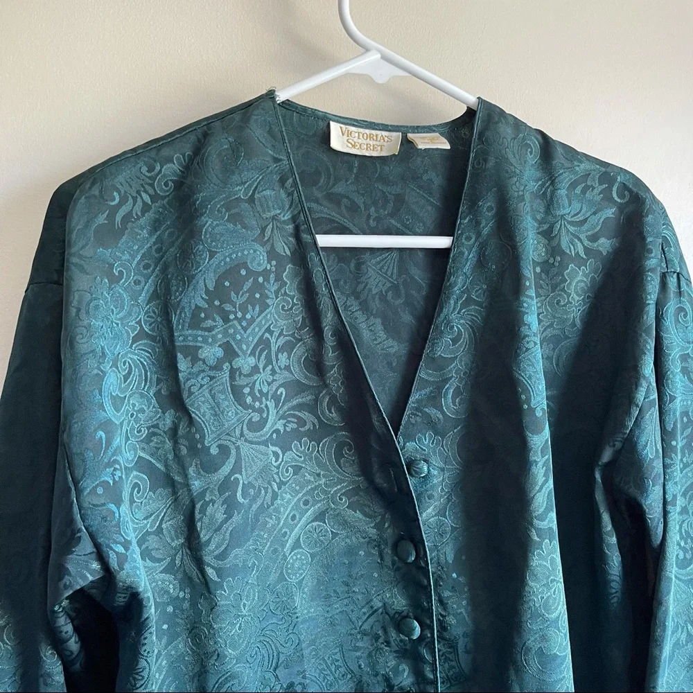 Vintage Victoria’s Secret Green Night Sleep Shirt Gold Label - Picture 3 of 5